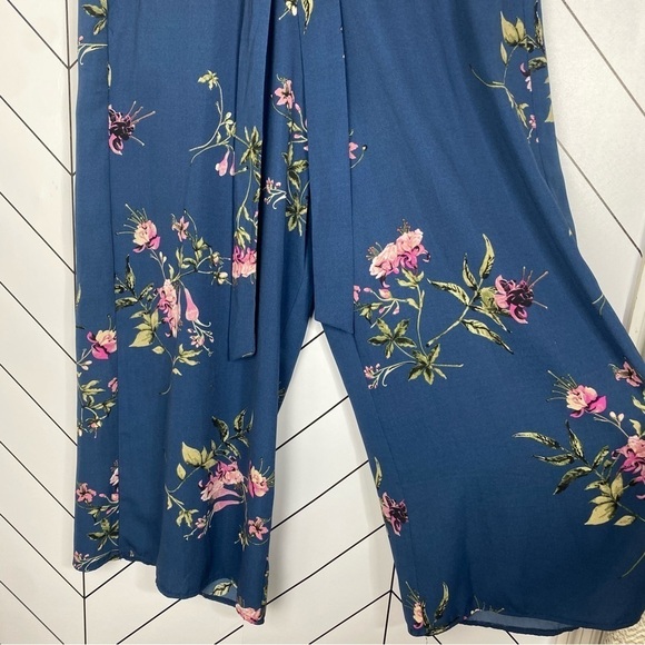 Justify Navy Floral Wide Leg Pants - Picture 3 of 5